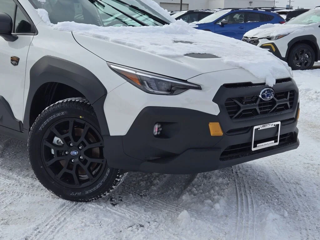 New 2026 CRYSTAL WHITE PEARL Subaru Wilderness image 3