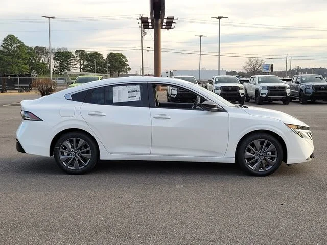 New 2026 White Nissan SL image 2