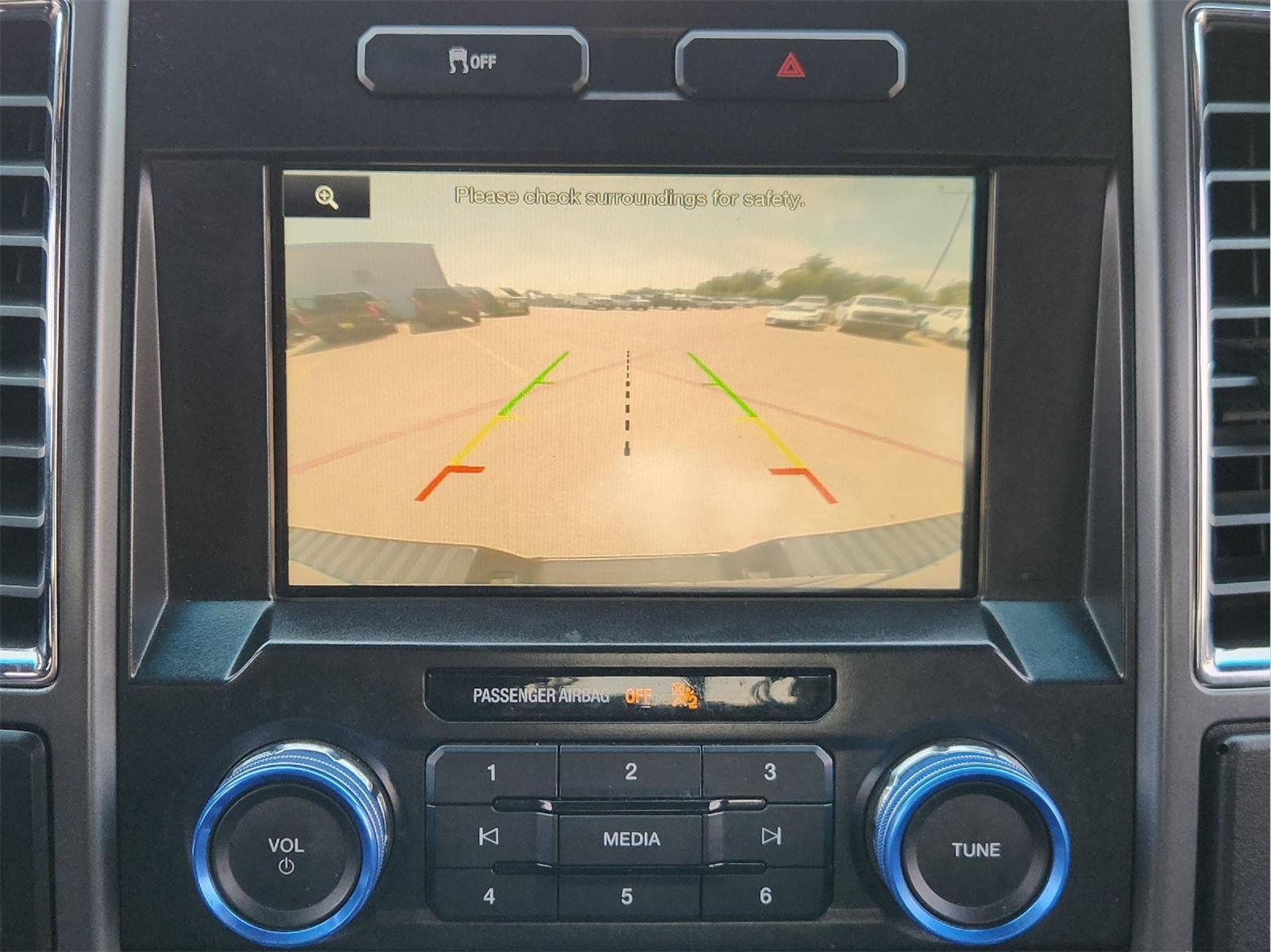 Used 2015  Ford XL image 16