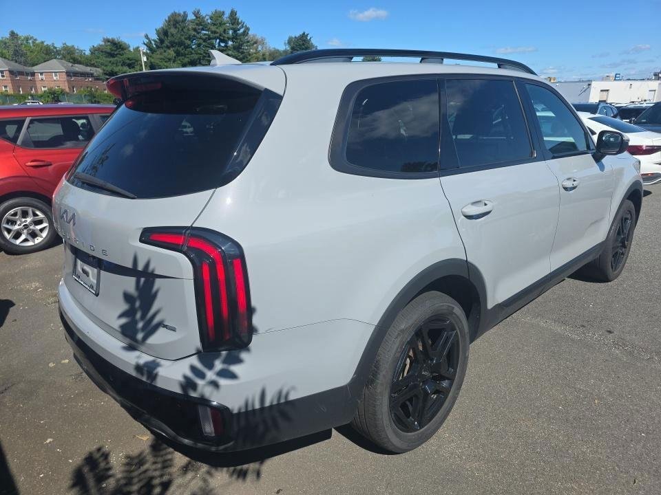 Used 2024 Gray Kia EX X-Line image 3
