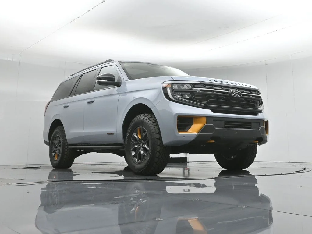 New 2026 Glacier Gray Metallic Tri-Coat Ford Tremor image 50