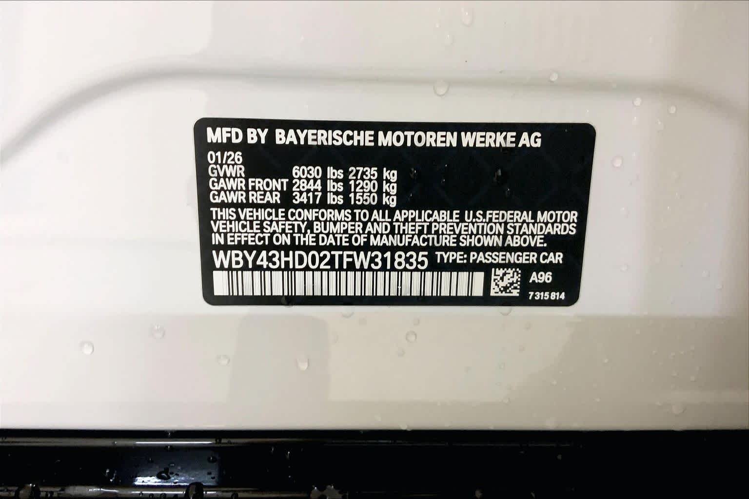 New 2026 Mineral White Metallic BMW xDrive40 image 21