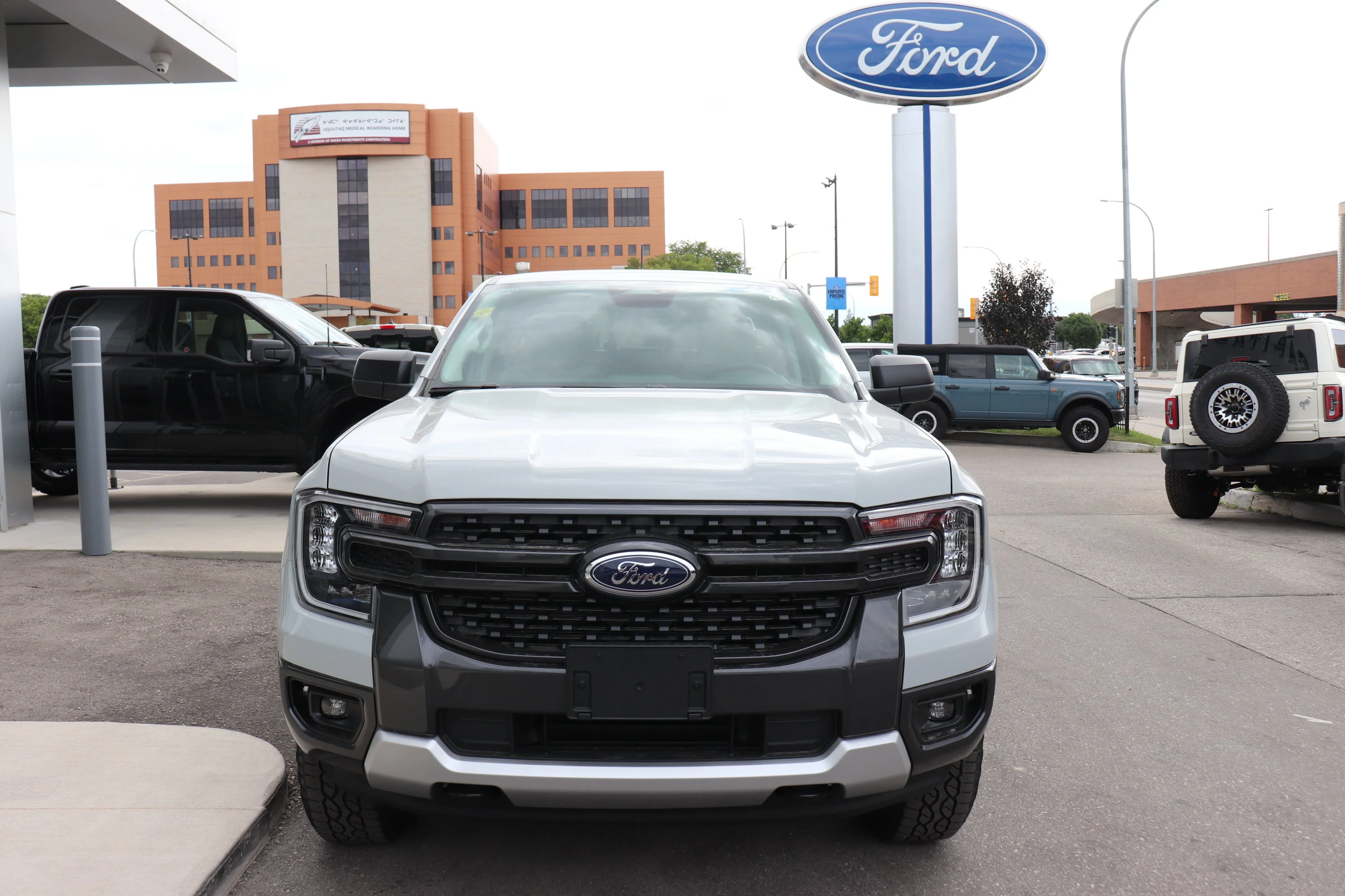 New 2026 AVALANCHE Ford XLT image 2