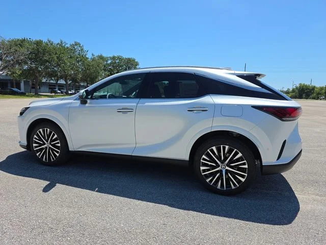 New 2026 Eminent White Pearl Lexus PREMIUM PLUS image 5
