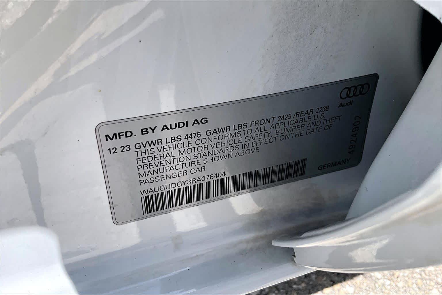 Used 2024  Audi Premium image 35