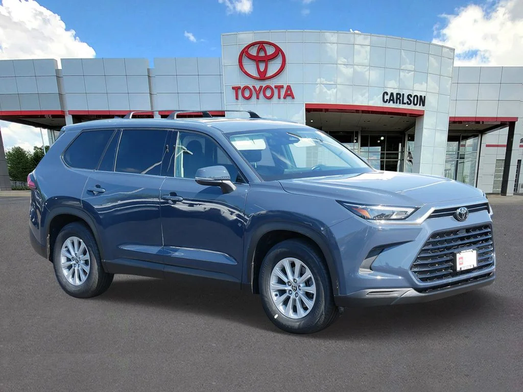 Certified 2024 Toyota Grand Highlander XLE with VIN 5TDAAAB51RS006657 for sale in Minneapolis, Minnesota