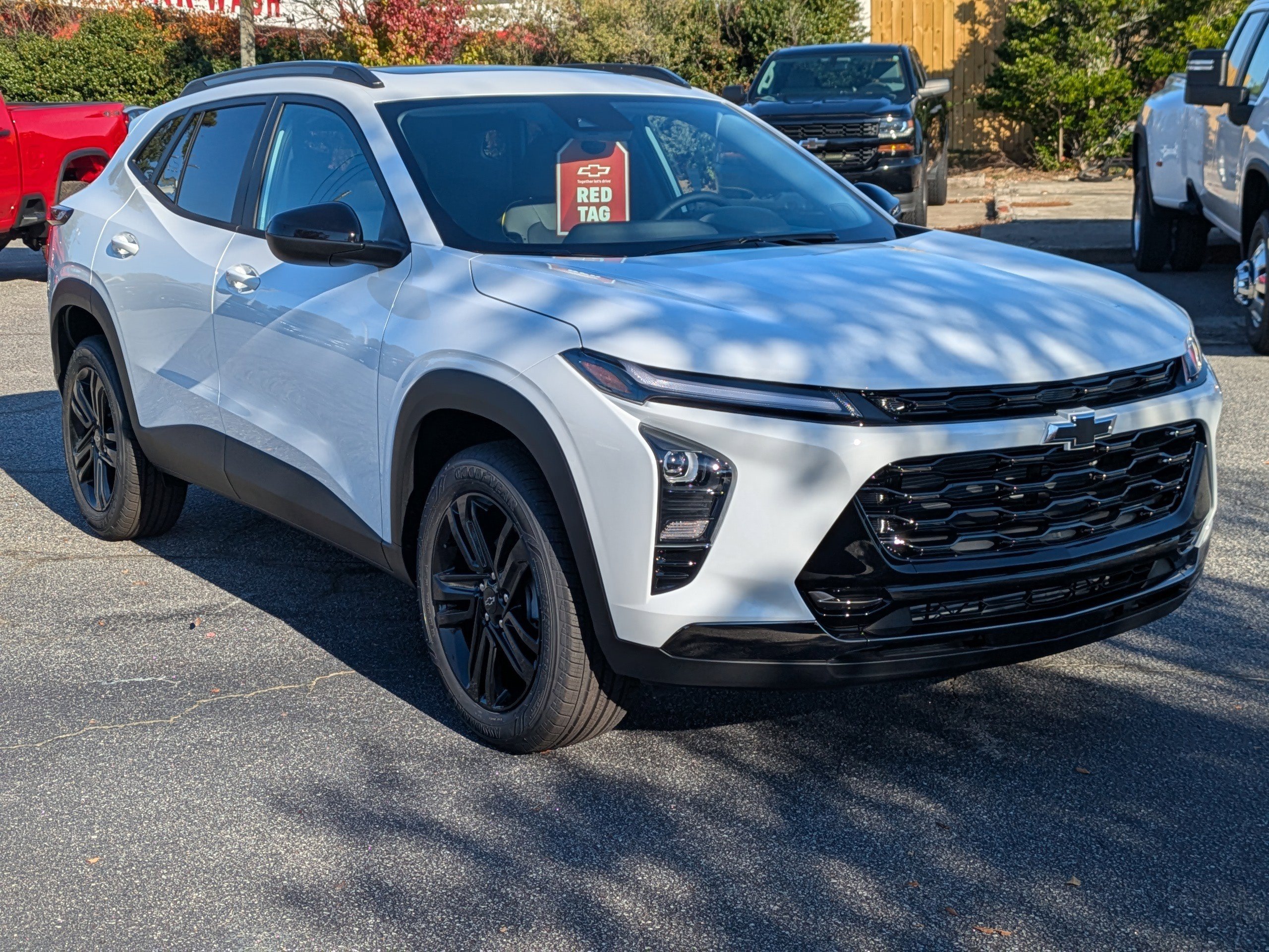 2026 Chevrolet Trax ACTIV photo 2