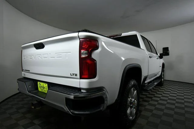 2021 Chevrolet Silverado 3500HD LTZ - Photo 11