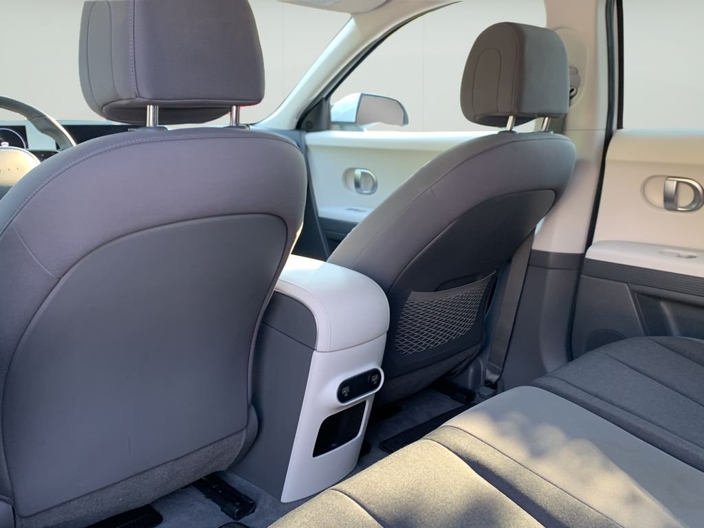 2024 Hyundai IONIQ 5 SE - Photo 16