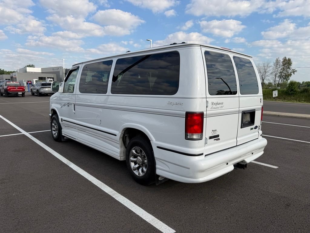 Used 2014  Ford RV image 8