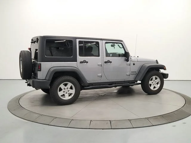 Used 2015 Silver Jeep Unlimited Sport image 8