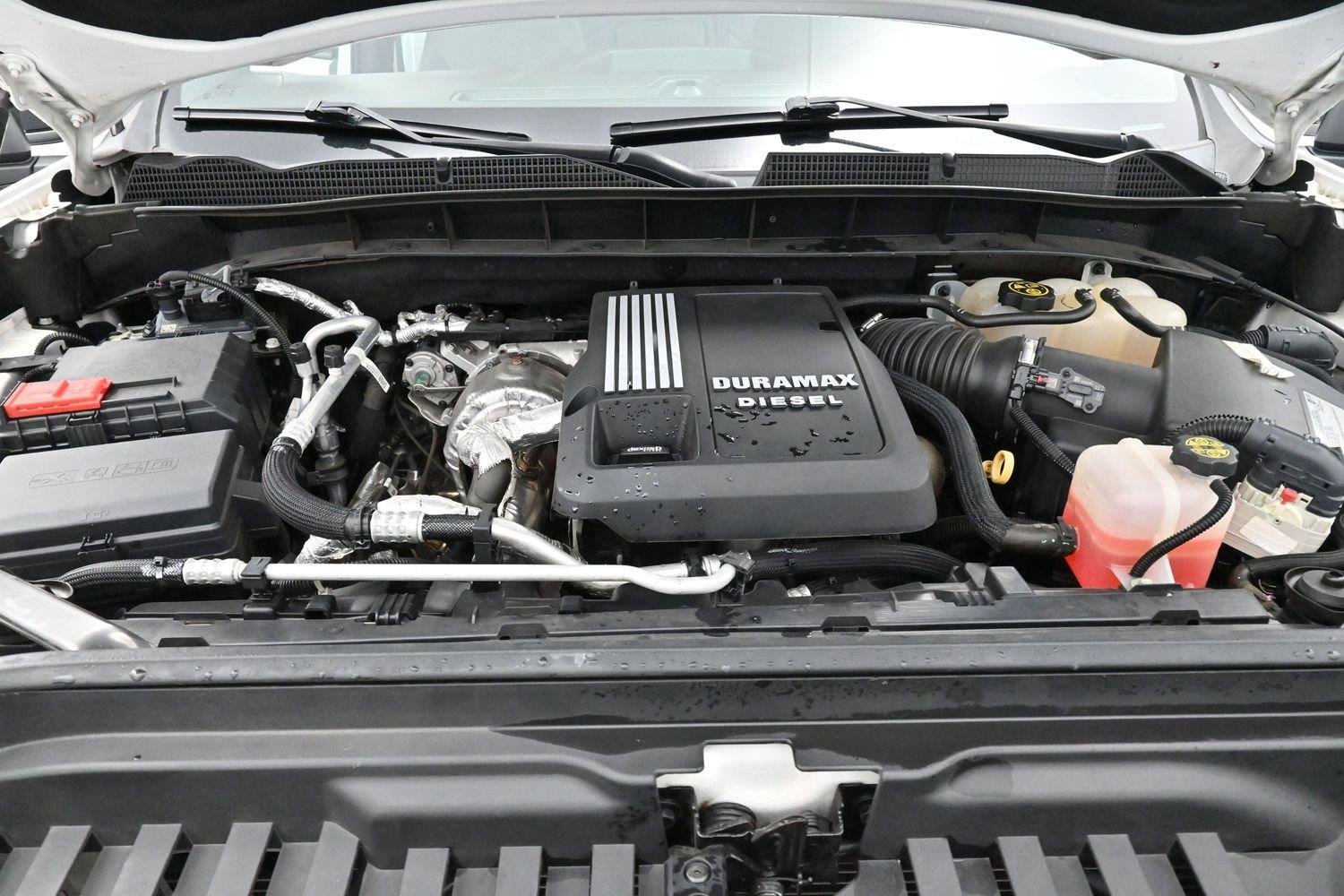 Used 2020 Summit White GMC Elevation image 35