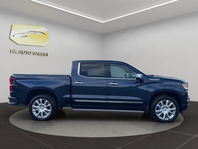 Used 2022 Northsky Blue Metallic Chevrolet High Country image 8