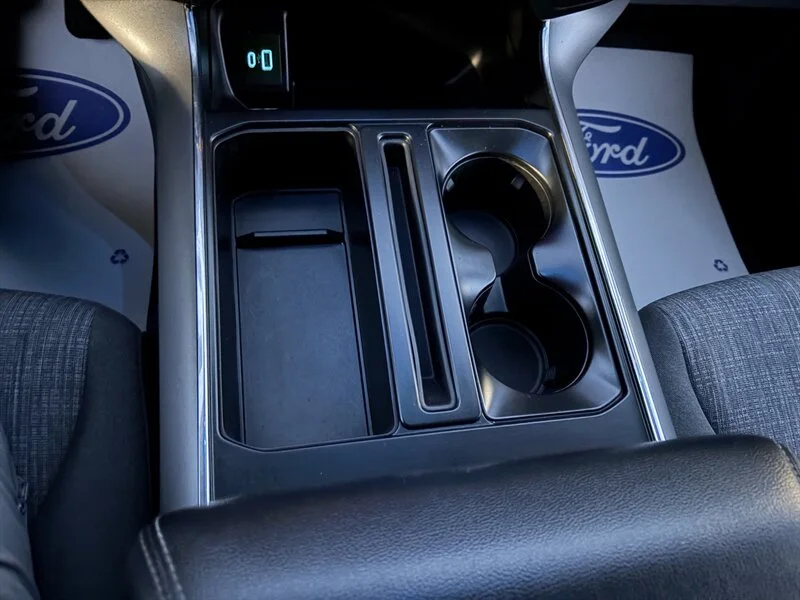 Used 2023 Blue Ford XLT image 9