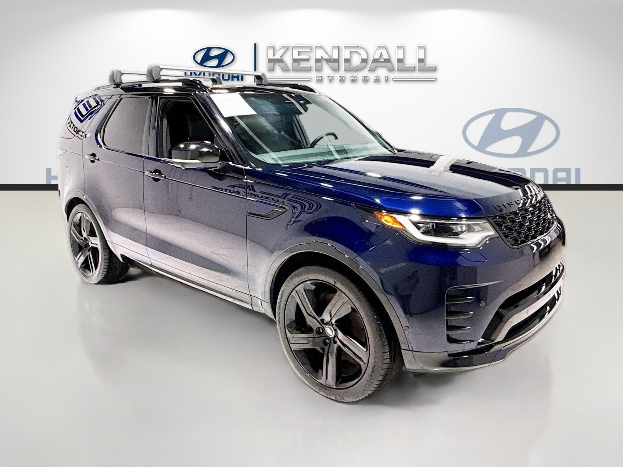 Used 2023 Portofino Blue Metallic Land Rover HSE R-Dynamic image 8