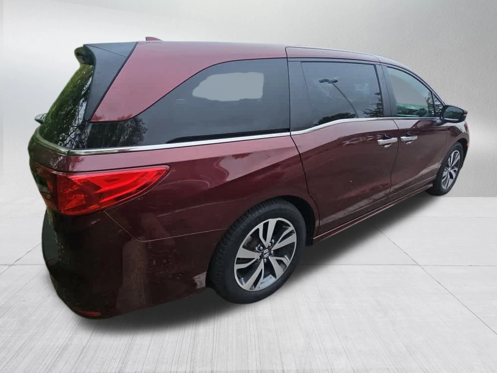 Certified Used 2021 Deep Scarlet Pearl Honda Touring image 4