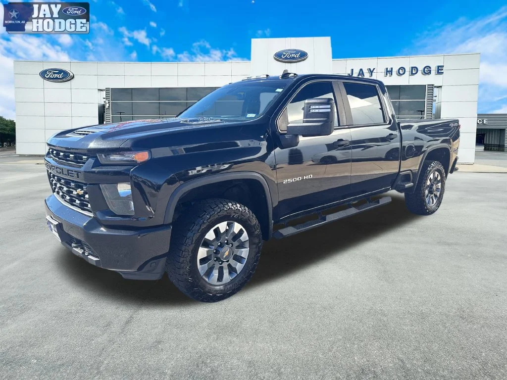 Used 2021 Mosaic Black Metallic Chevrolet Custom image 2