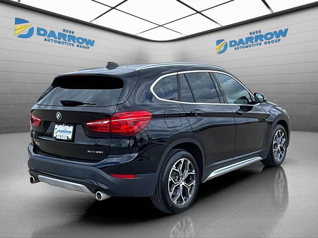 Used 2022 Black BMW xDrive28i image 5
