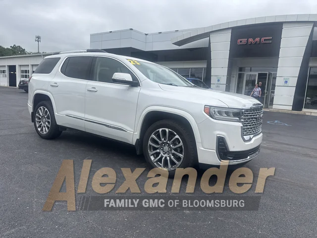 2023 GMC Acadia Denali