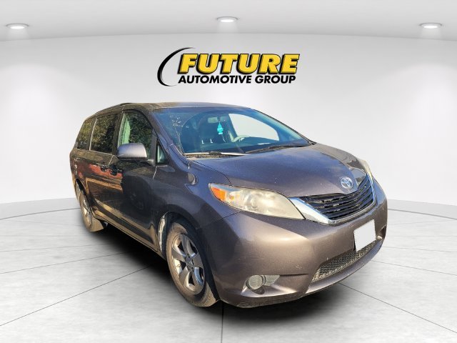 Used 2013 Gray Toyota LE Mobility Auto Access image 1