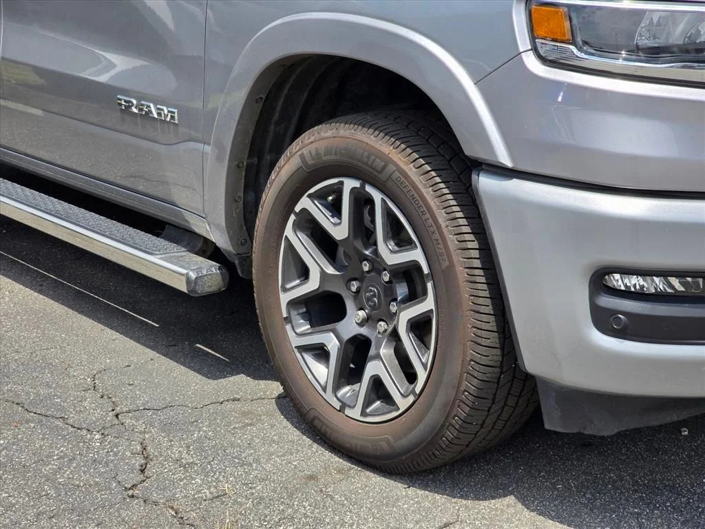 Used 2025 Silver Ram Laramie image 17
