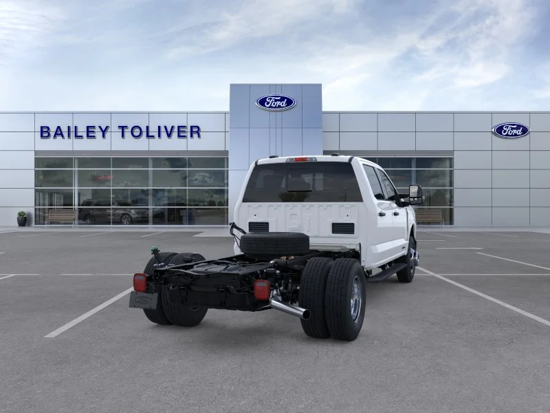 New 2026 Oxford White Ford F-350® XL image 33