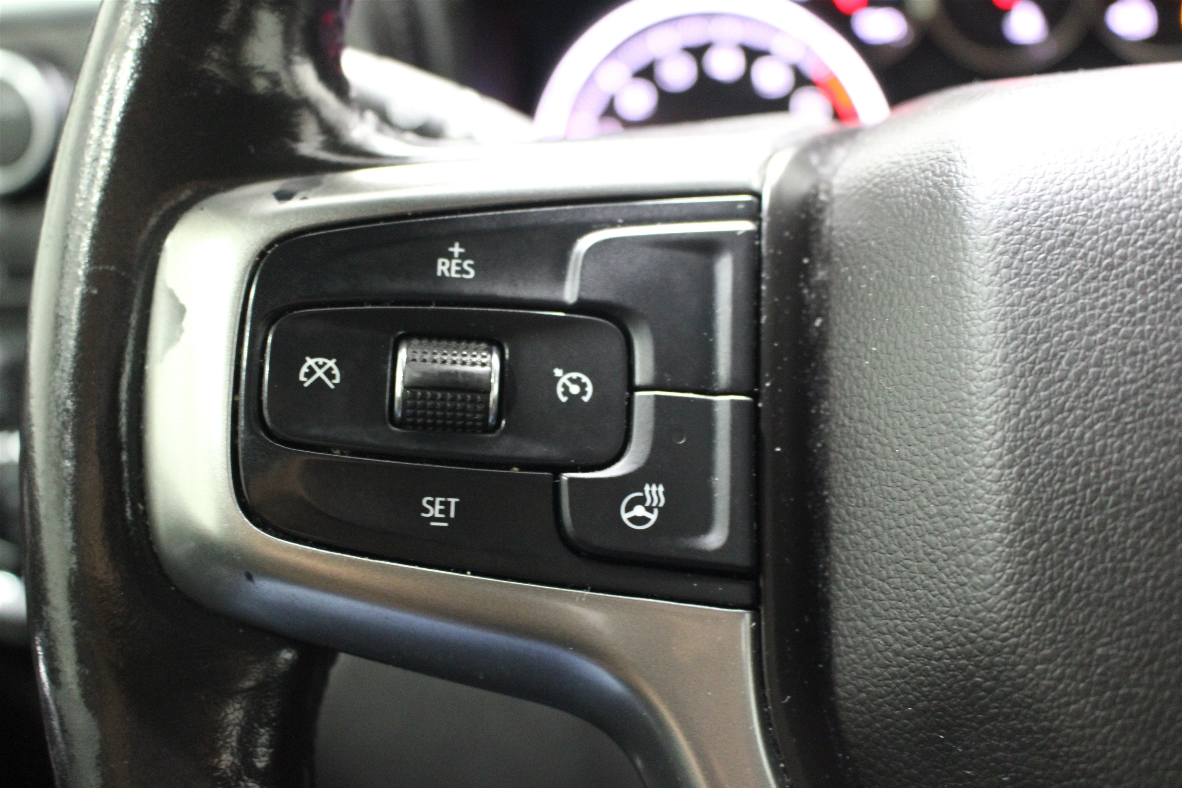 2020 Chevrolet Silverado 1500 LTZ - Photo 12