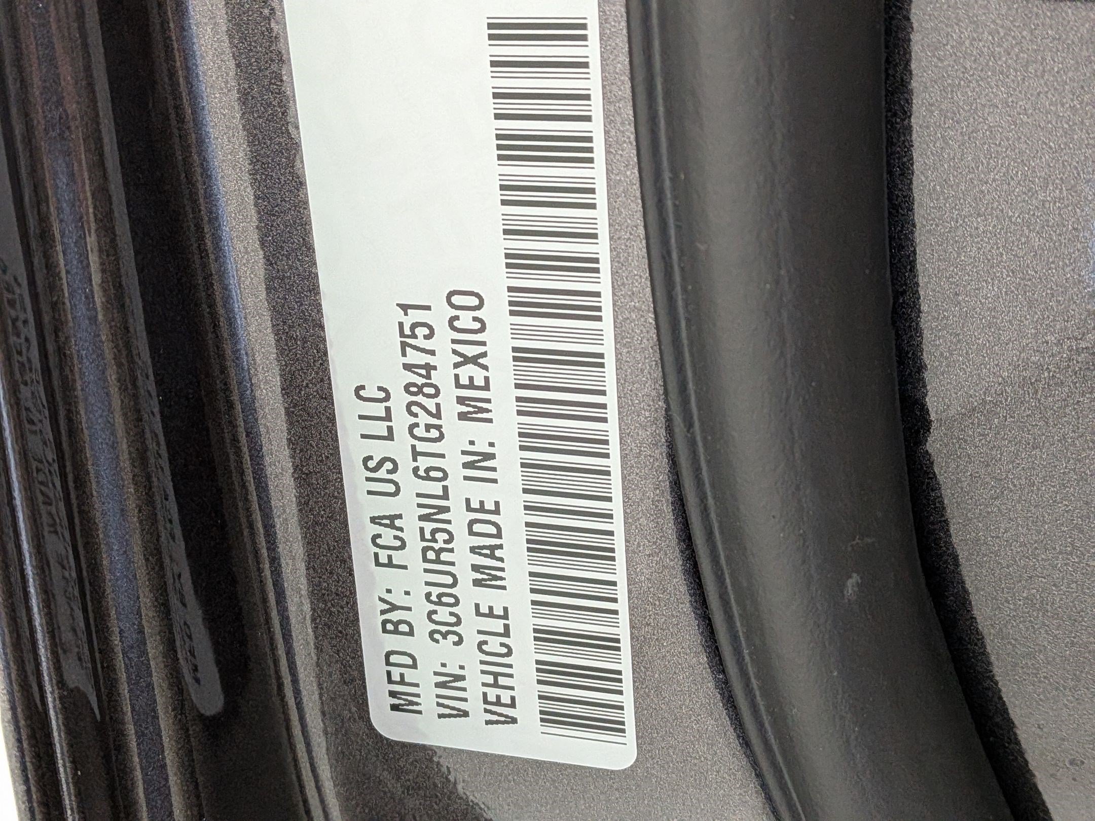New 2026 Granite Crystal Metallic Clear-Coat Exterior Paint RAM Laramie image 18