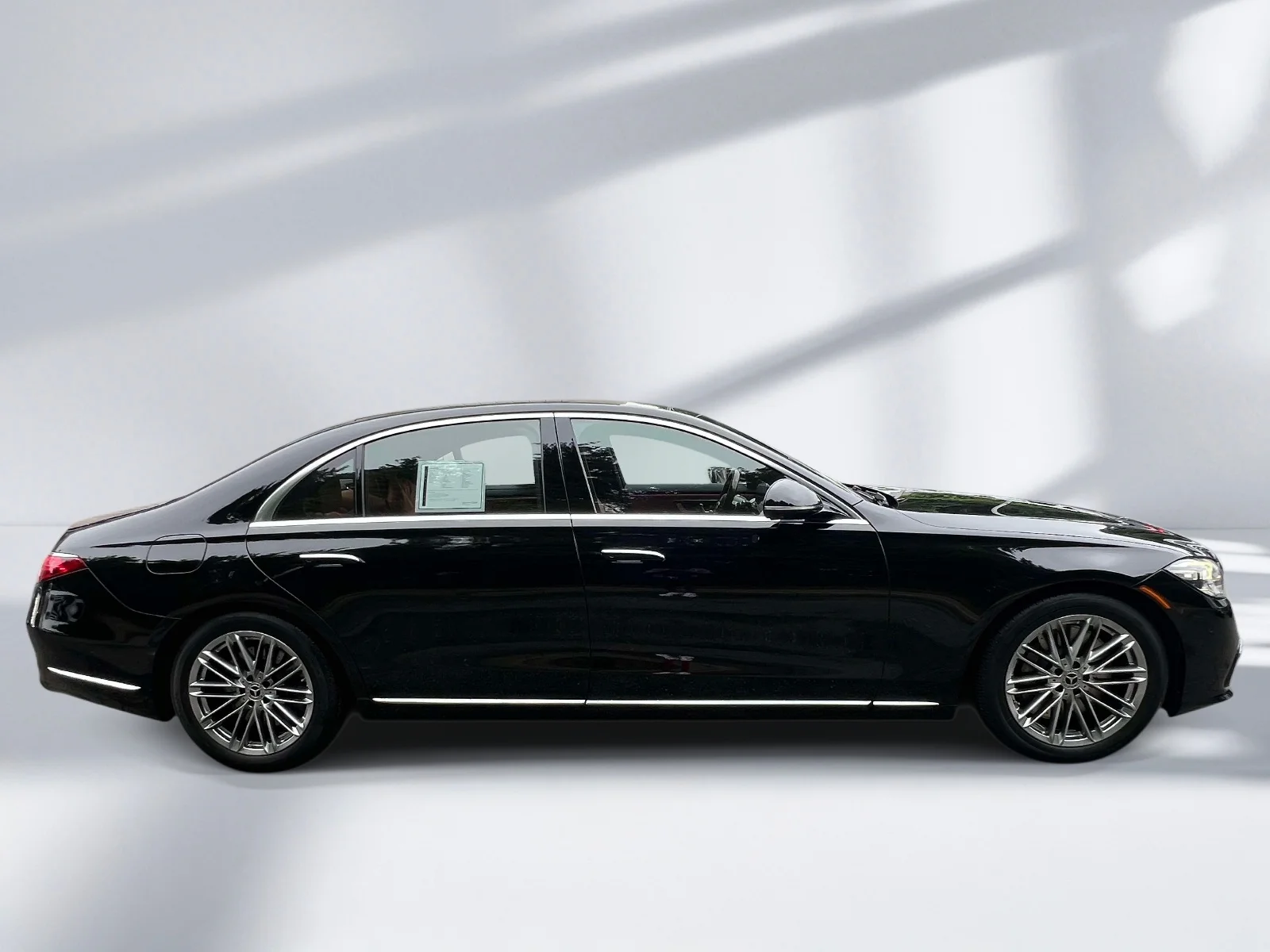 Certified Used 2022 Black Mercedes-Benz S 580 image 4