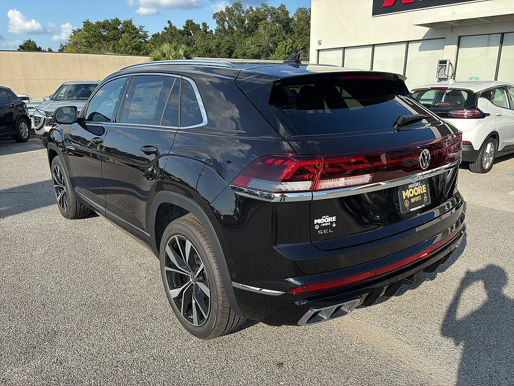 New 2026 Deep Black Pearl Volkswagen 2.0T SEL Premium R-Line 4MOTION image 6