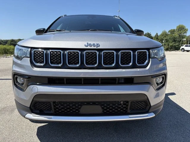 Used 2024 Silver Jeep Limited image 19