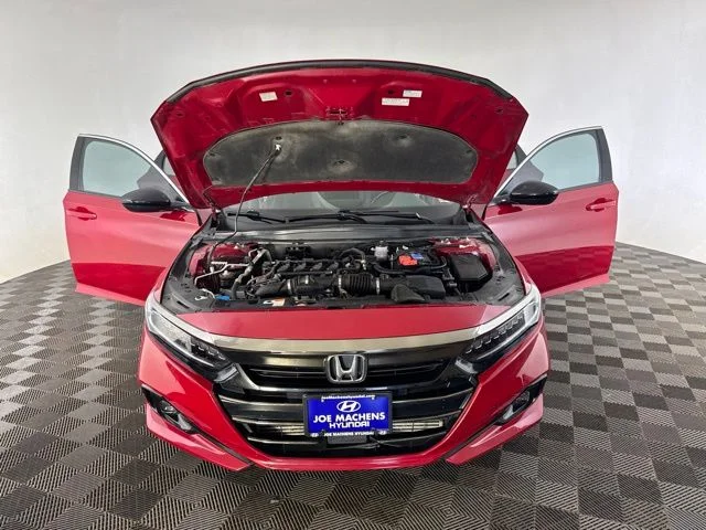 Used 2022  Honda Sport image 11