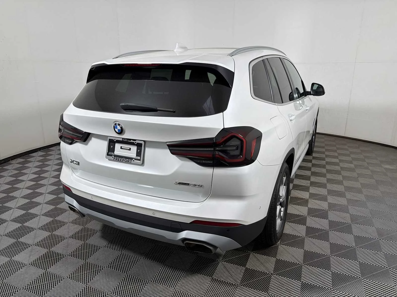 Certified Used 2023 Mineral White Metallic BMW xDrive30i image 6