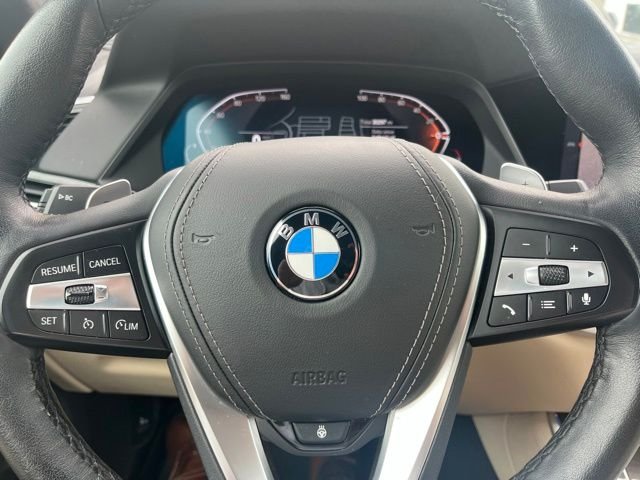 Used 2022 Mineral White Metallic BMW sDrive40i image 13