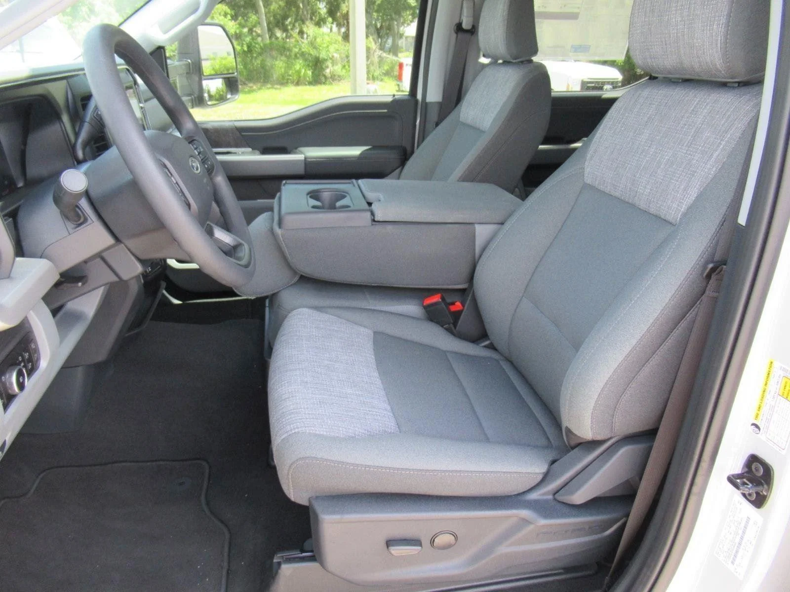 New 2026 Avalanche Ford F-250® XLT image 17