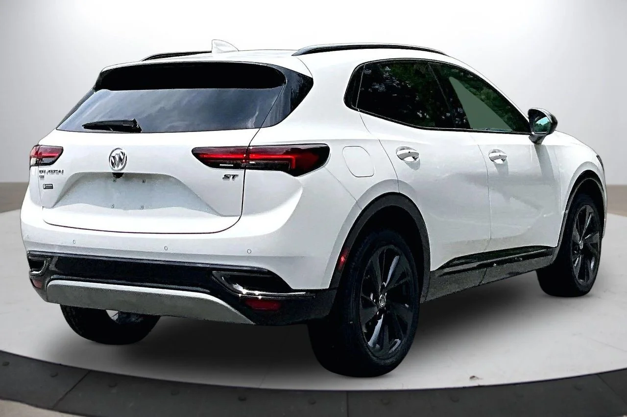 Used 2023 White Buick Essence image 9