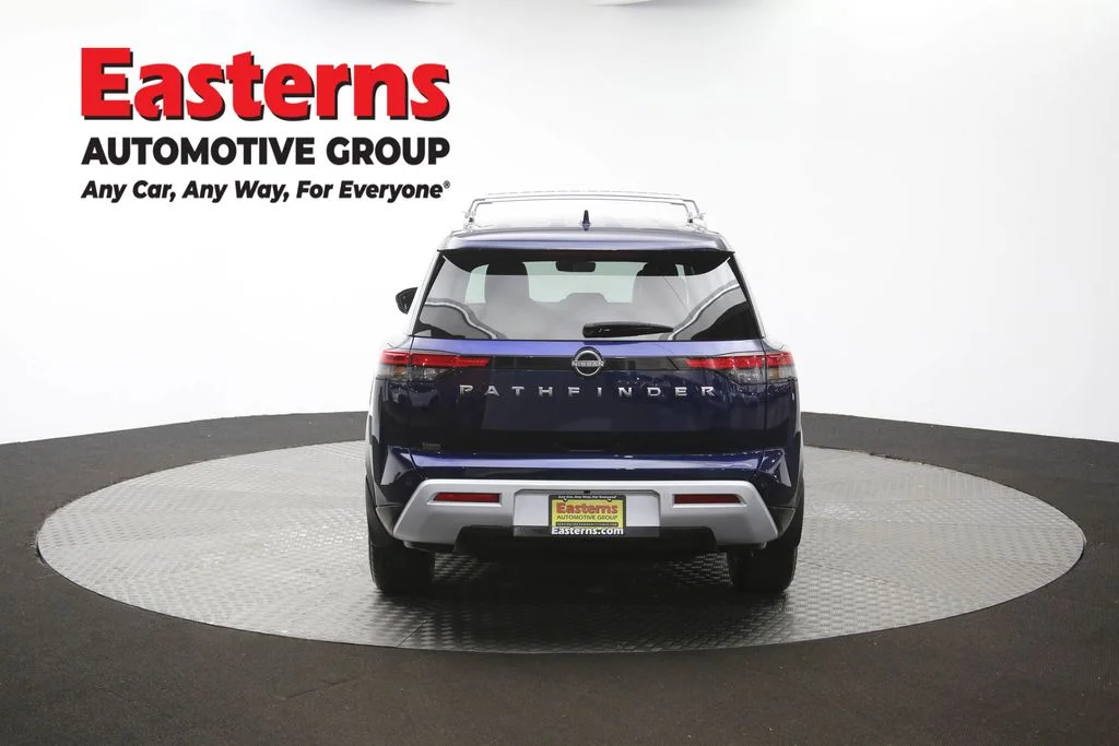 Used 2023 Blue Nissan SL image 37