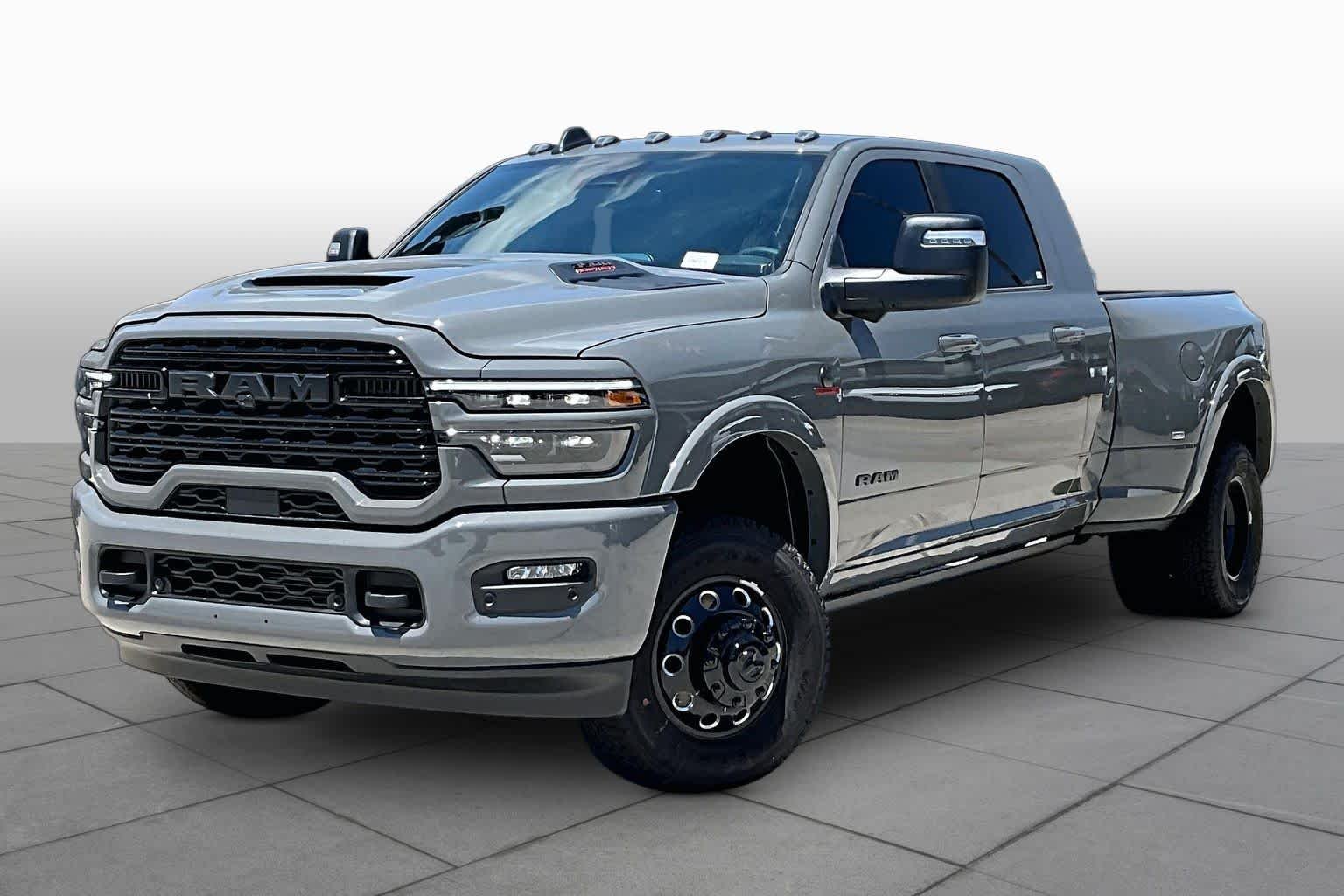 New 2026 Ceramic Gray Clear-Coat Exterior Paint RAM Limited image 2