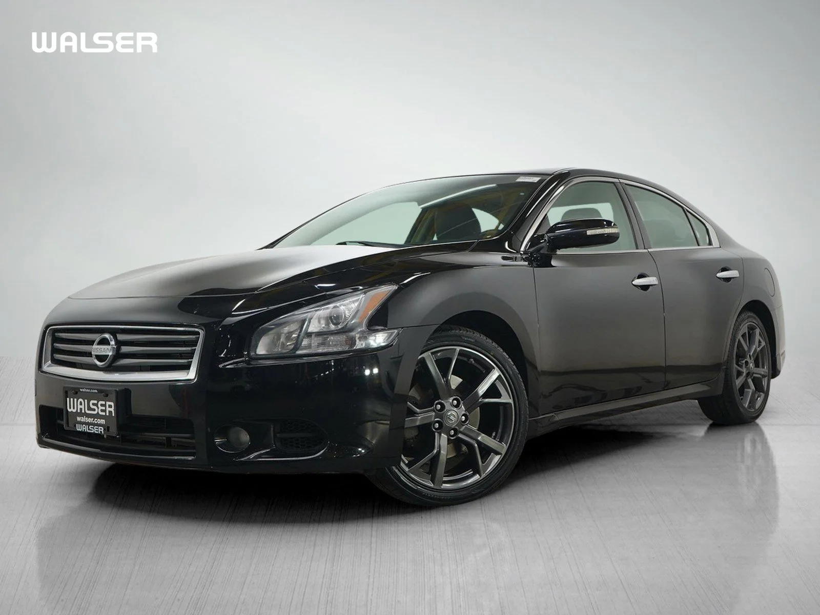 2014 Nissan Maxima's photo