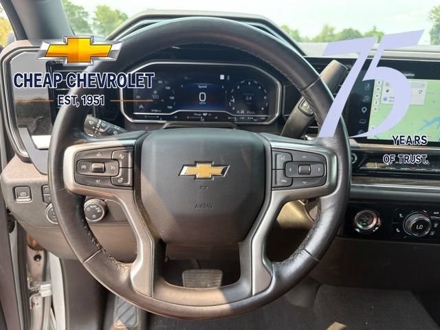 Used 2022 SILVER ICE METALLIC Chevrolet LT image 8