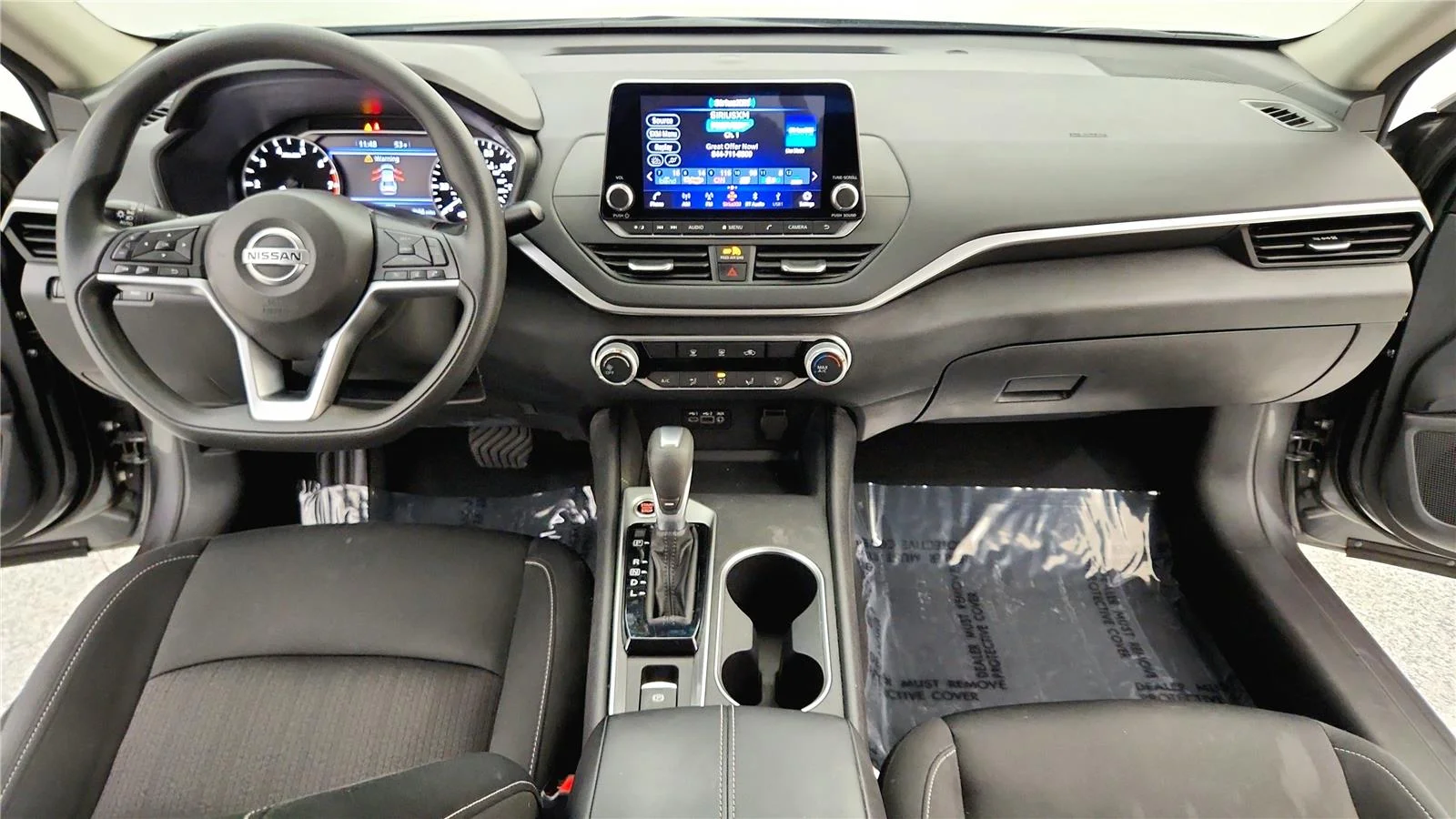 Used 2022 Gun Metallic Nissan 2.5 SV image 34
