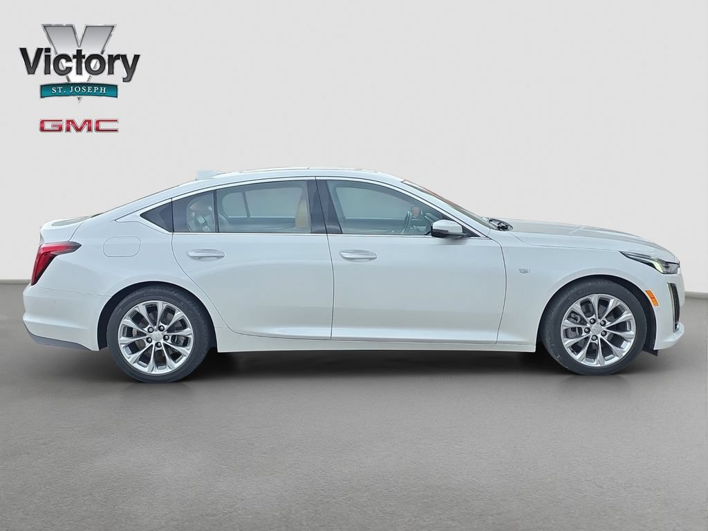 Used 2020 CRYSTAL WHITE TRICOAT Cadillac Premium Luxury image 21