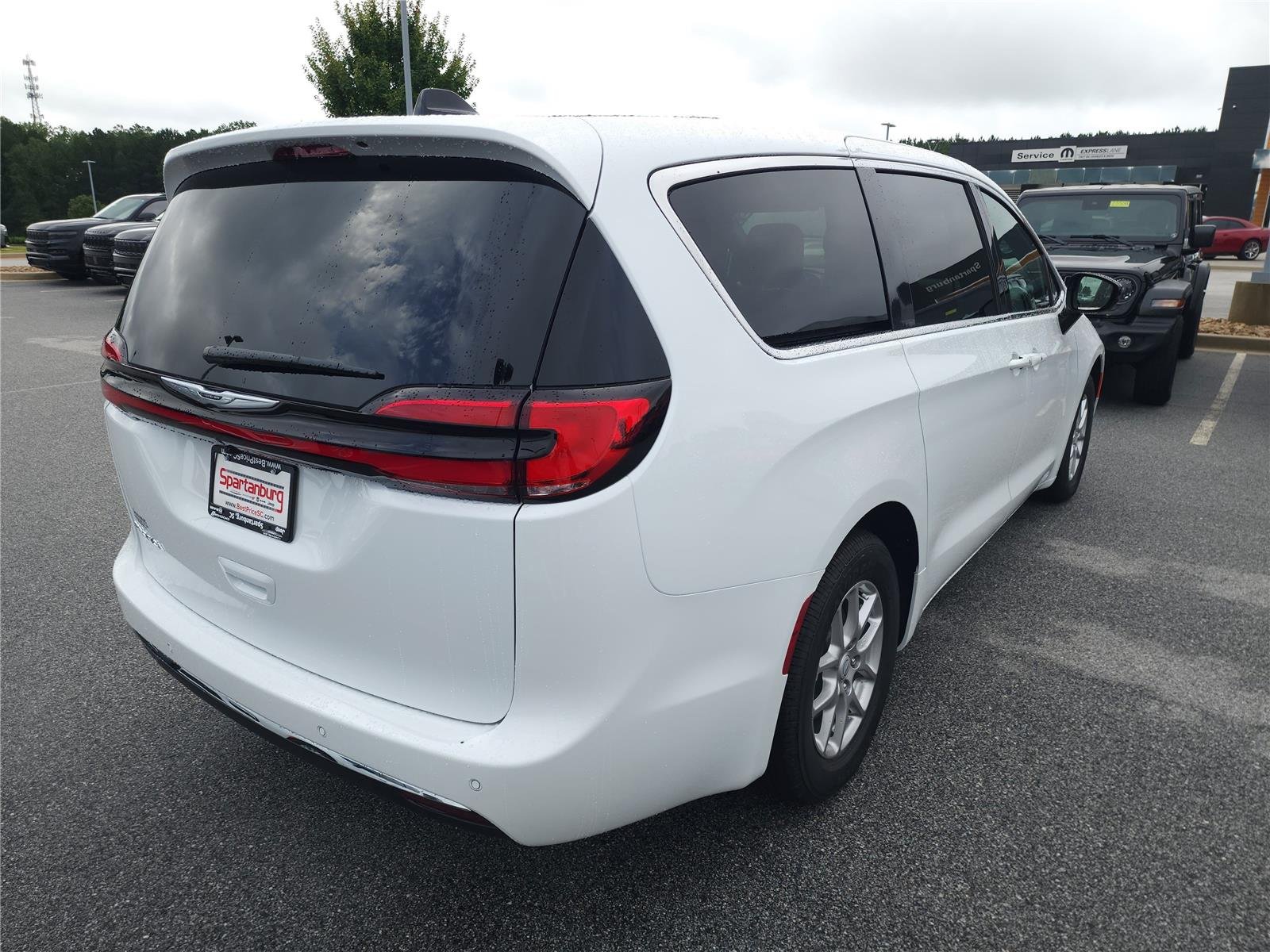 2026 Chrysler Pacifica Select - Photo 6