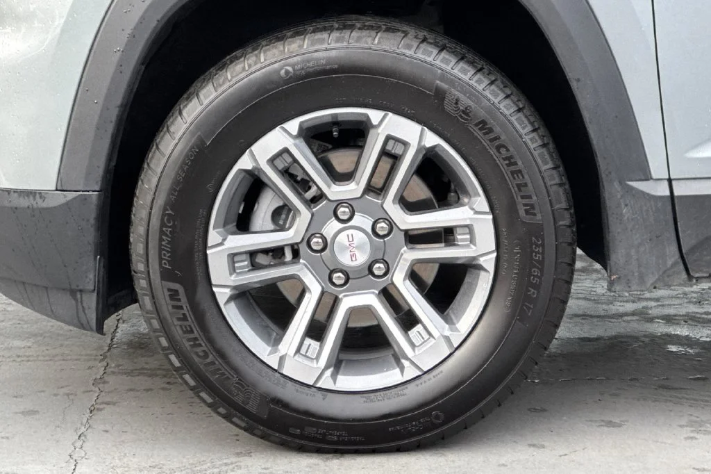Used 2026 Sterling Metallic GMC Elevation image 27