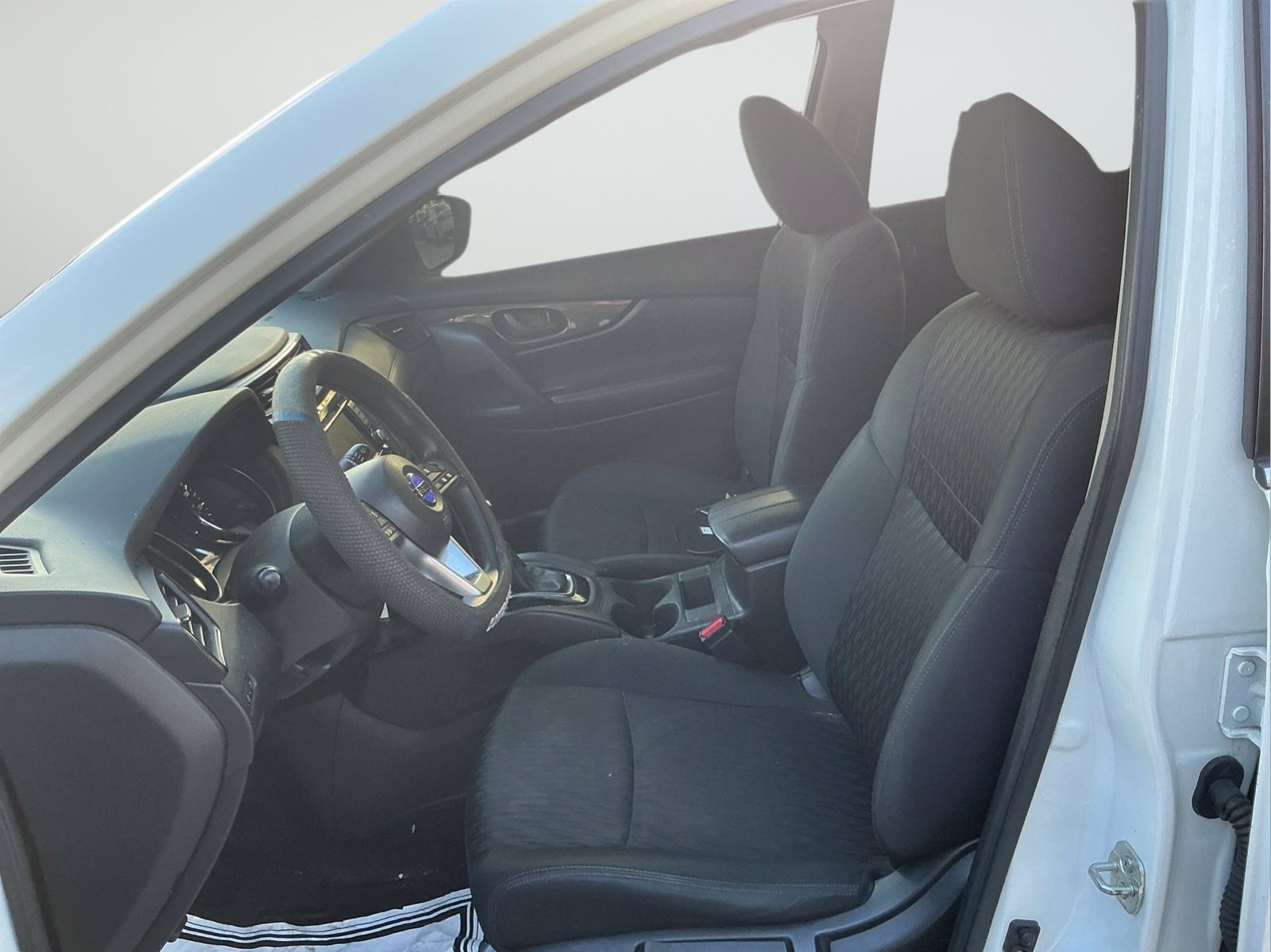Certified Used 2020 White Nissan S image 11