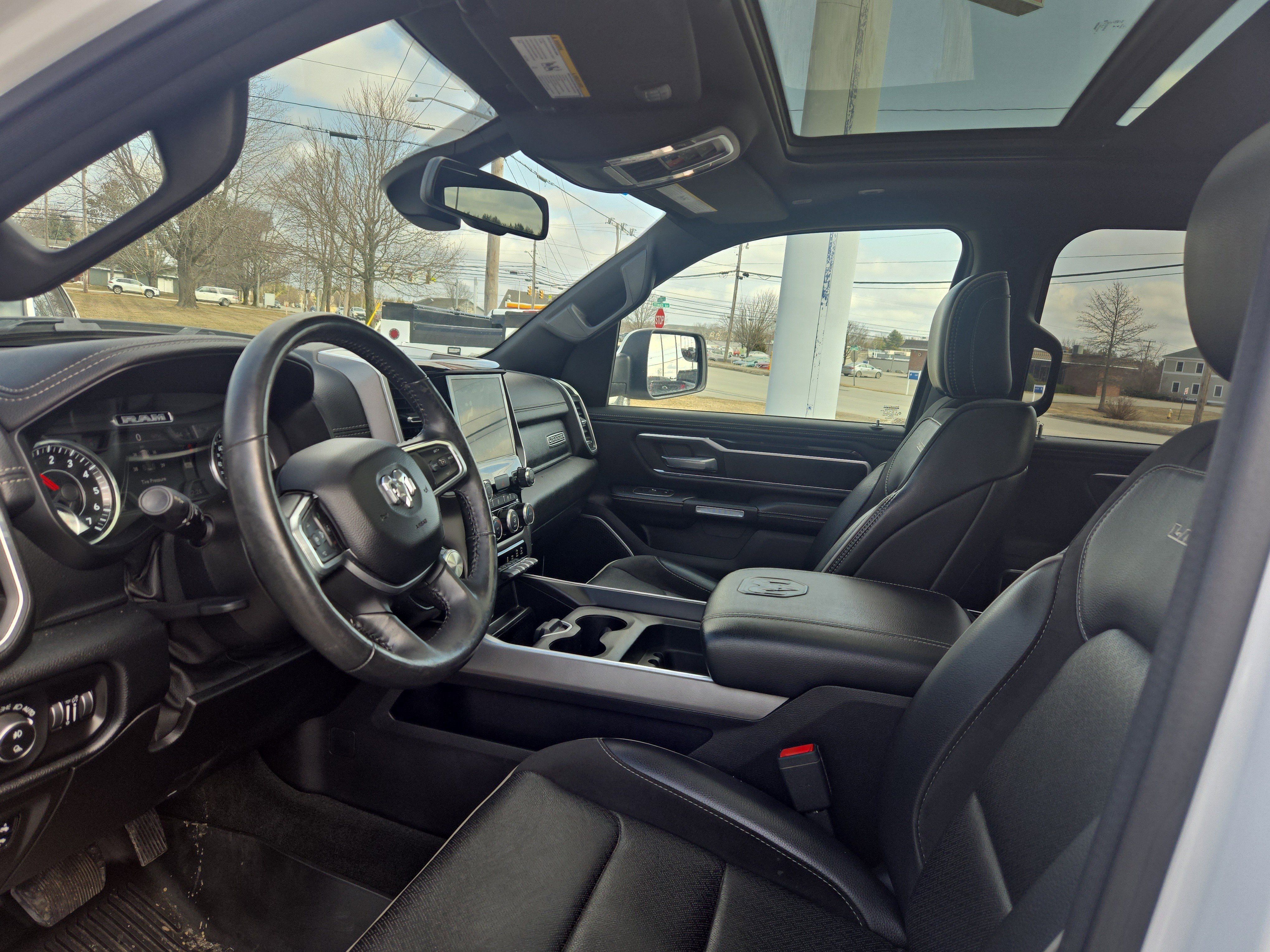 Used 2020 Bright White Clearcoat Ram Laramie image 16