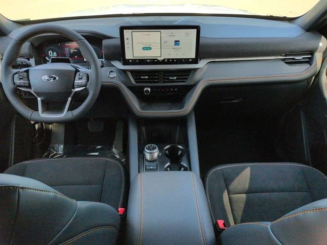 New 2026 Space White Metallic Ford Tremor® image 15