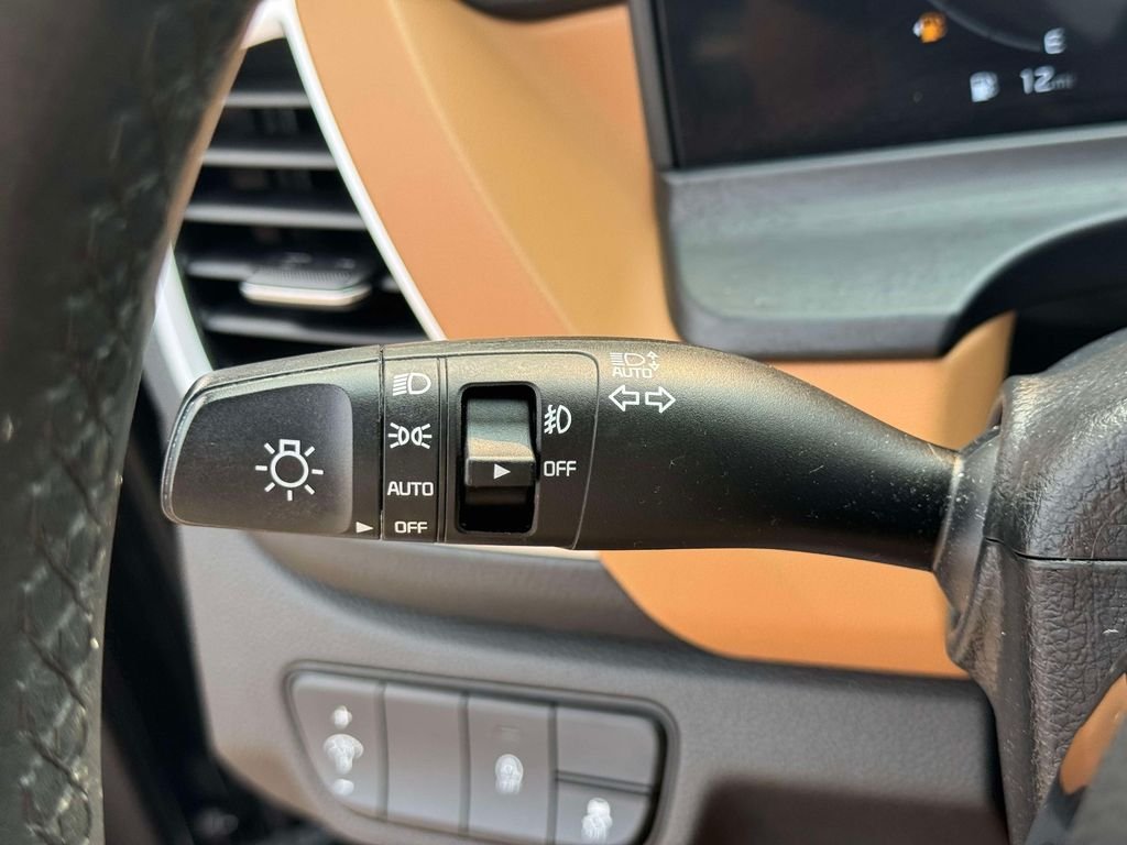 Used 2024 Black Kia EX image 22