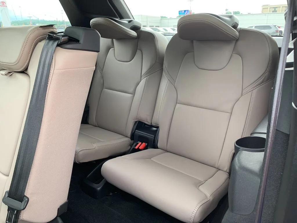 Used 2026 Red Volvo T8 Ultra image 18