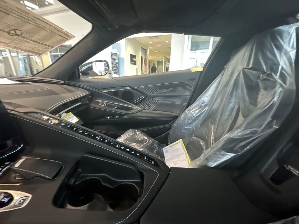 Used 2025 White Chevrolet ZR1 image 11